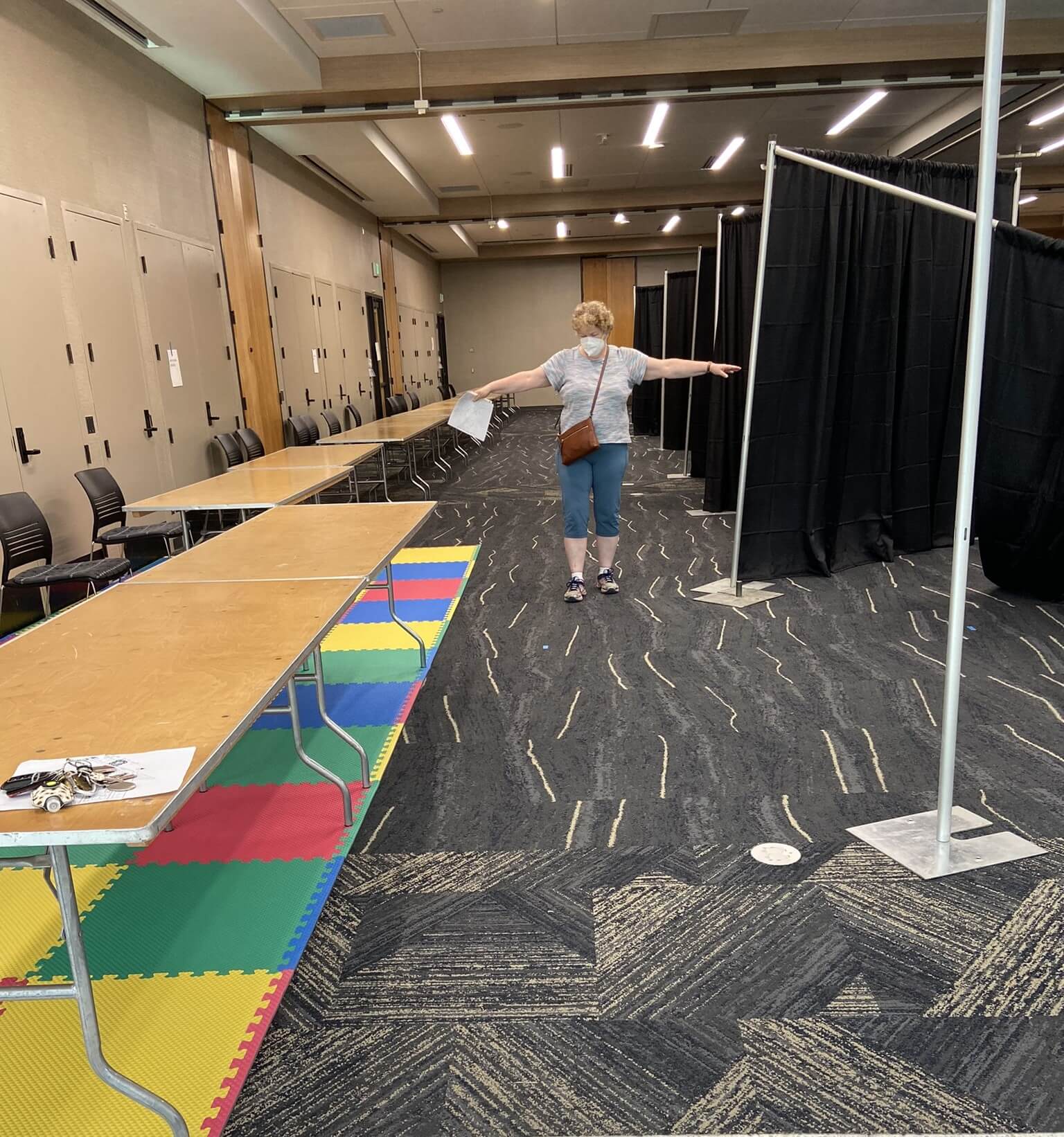 quilt-show_volunteers-setup-2_IMG_8207